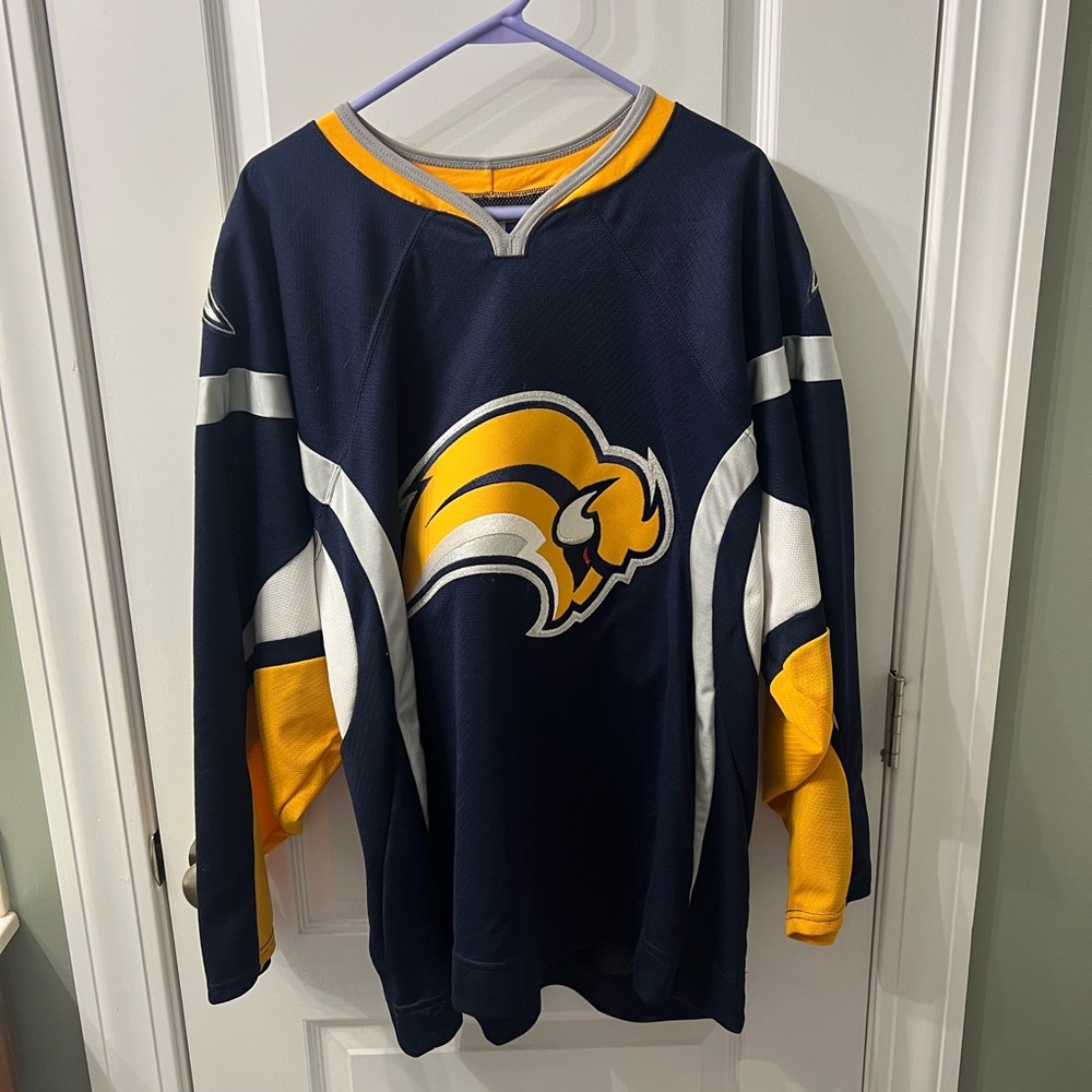 Buffalo Sabre Throwback Jersey